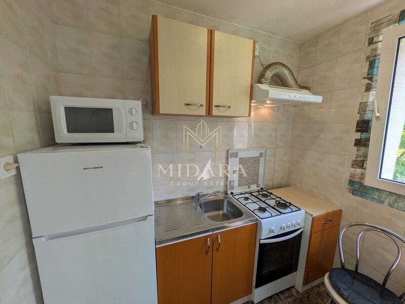 Garsoniera de inchiriat, mobilata, lift, 307 €/luna.